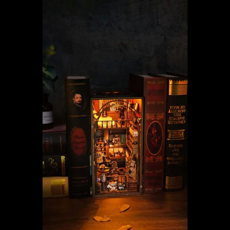 assemble-your-own-miniature-house-bookshelf-display assemble your own miniature house bookshelf diorama step by step