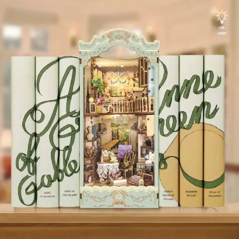 countryside-diary-book-nook-kit Countryside Diary Book Nook Kit assembled on a wooden bookshelf
