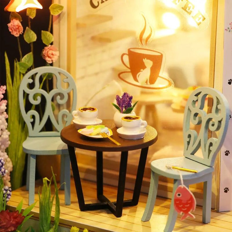 creative-craft-kit-miniature-feline-coffee-shop Creative craft kit miniature feline coffee shop with fabric and paper details