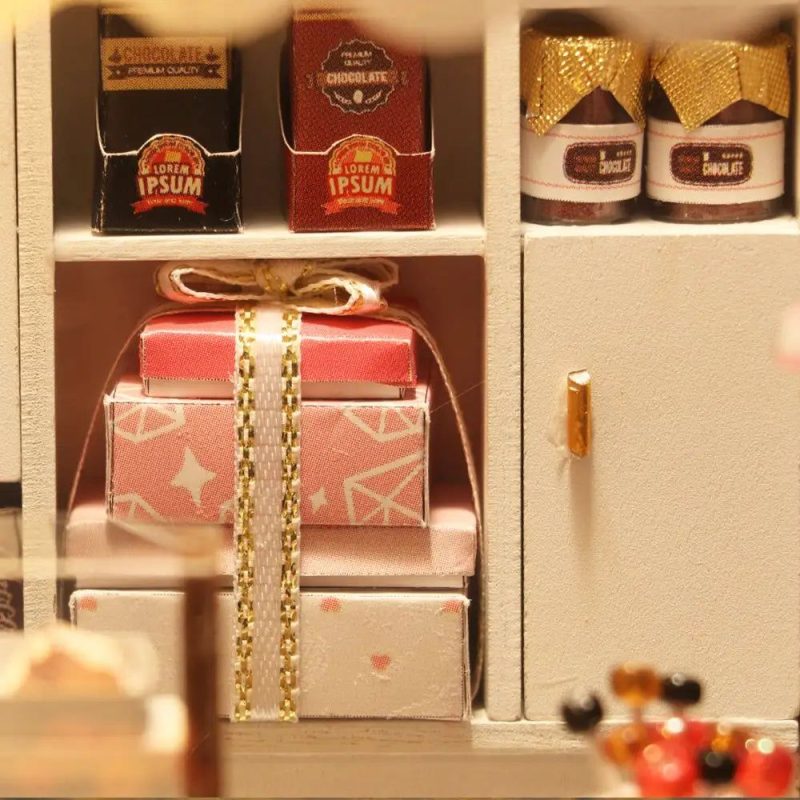 do-it-yourself-miniature-room-craft-kit-for-collectors Do-it-yourself miniature room craft kit for collectors and display