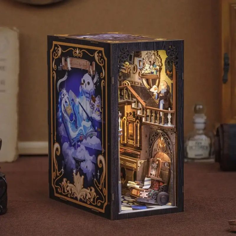galaxy-bathroom-book-nook-diorama-with-led-lighting Galaxy bathroom book nook diorama showing warm LED lighting effect
