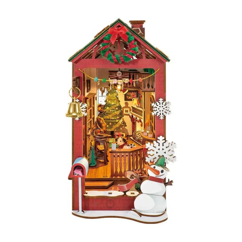 Handcrafted Christmas miniature scene for books with resin figures and painted details