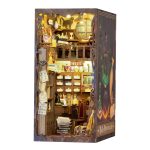 handcrafted-pharmacist-diorama-for-bookshelves Handcrafted pharmacist diorama for bookshelves with detailed miniature accessories