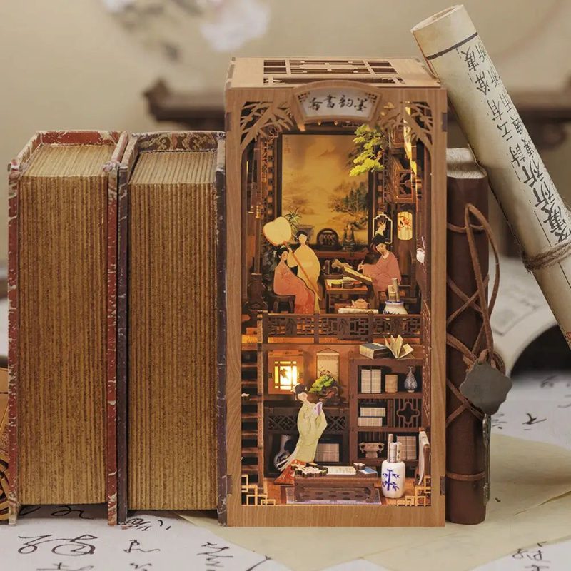 miniature-book-nook-diorama-with-ink-rhyme-details miniature book nook diorama with ink rhyme details