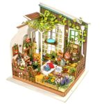 miniature-terrarium-style-house-with-garden-details Miniature terrarium style house with garden details and botanical arrangement