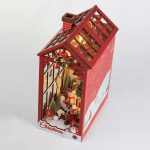 miniature-winter-scene-book-nook-craft-project Miniature winter scene book nook craft project