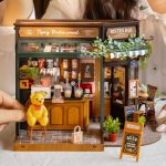 Tipsy Restaurant DIY Miniature Kit